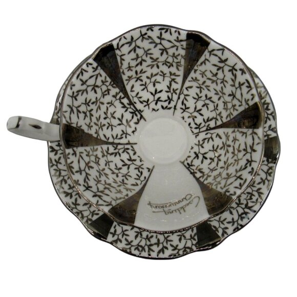 QUEEN ANNE Silver Lace Wedding Anniversary Cup And Saucer England Leaf Design - Picture 7 of 12